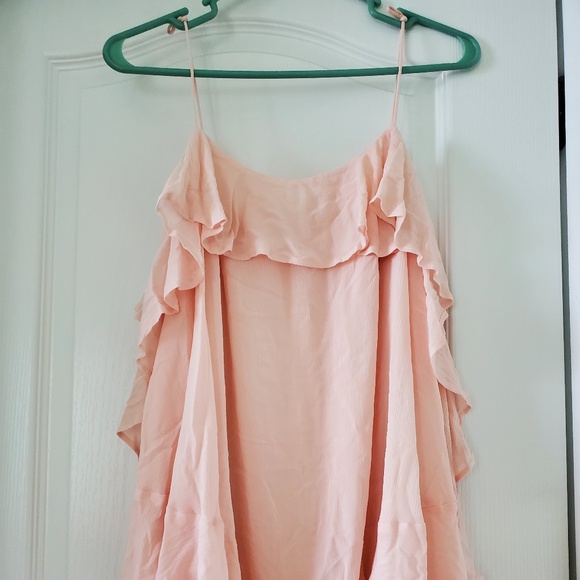 Free People Tops - FREE PEOPLE SIZE MEDIUM BLUSH PINK SHIRT